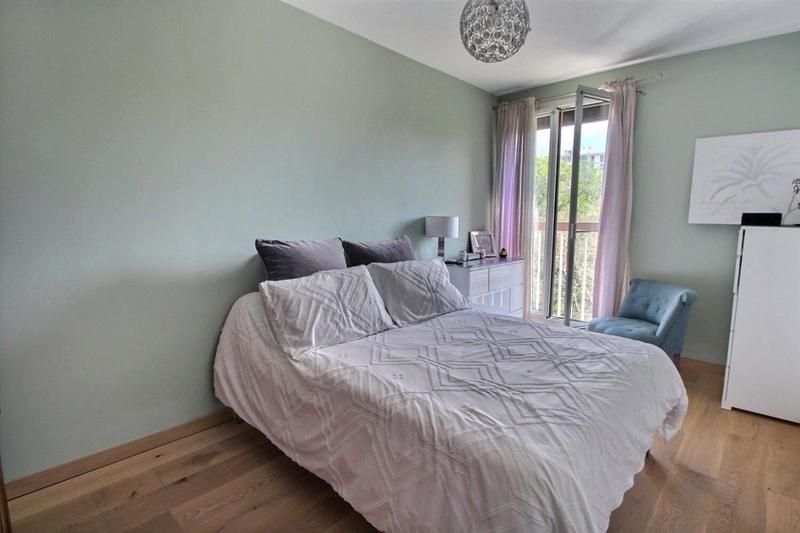 Appartement - 75 m² - 4 pièces