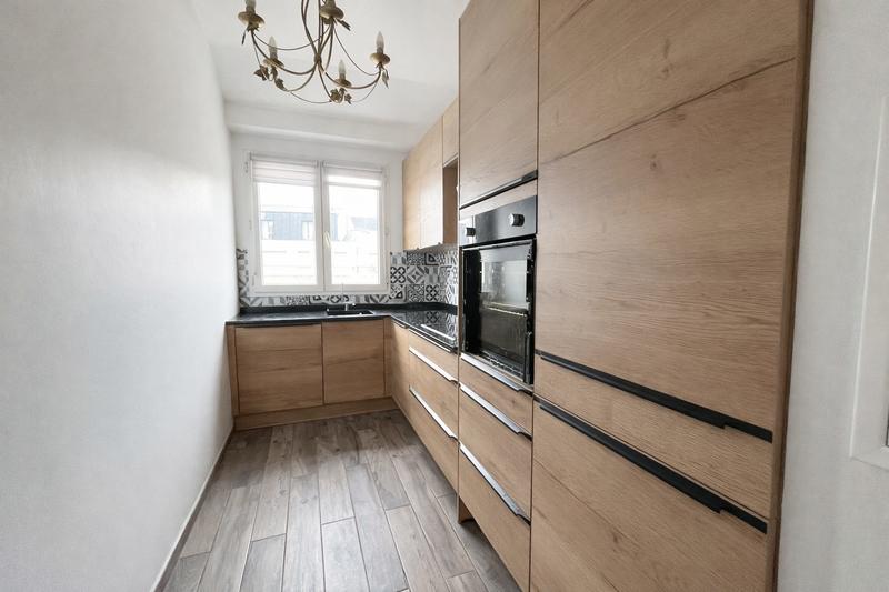 Appartement - 80 m² - 4 pièces