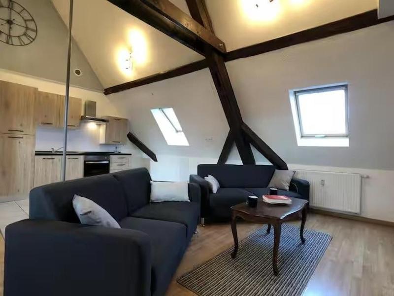 Maison - 453 m² - 20 pièces