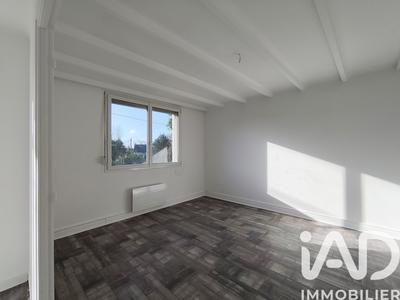 Maison - 99 m² - 5 pièces
