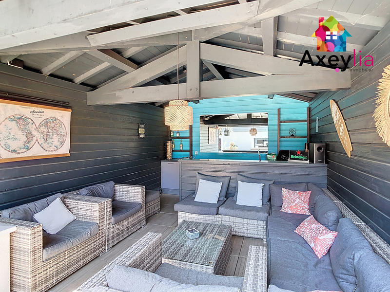 Loft - 171 m² - 8 pièces