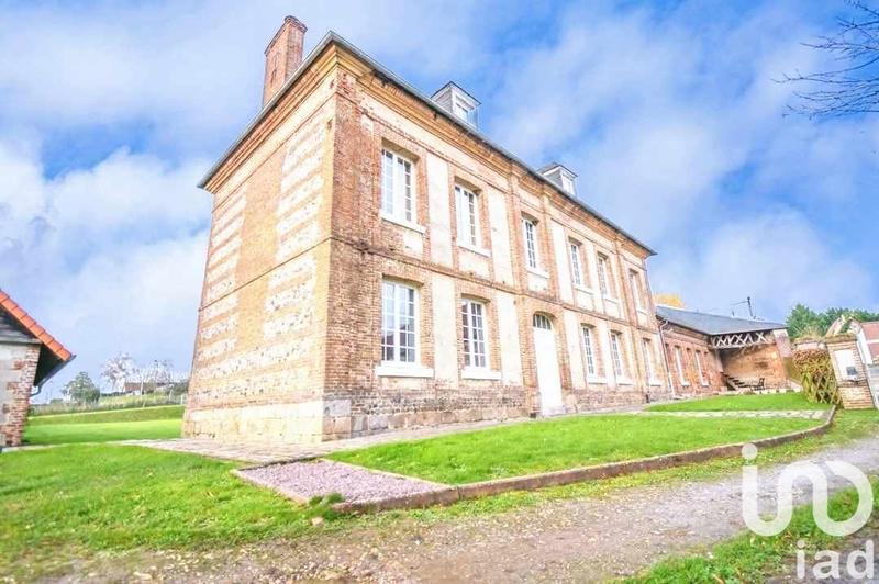 Maison - 235 m² - 8 pièces