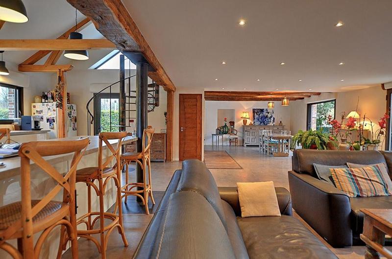 Maison - 450 m² - 13 pièces