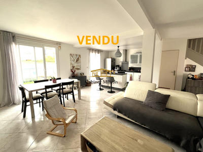 Maison - 98 m² - 4 pièces