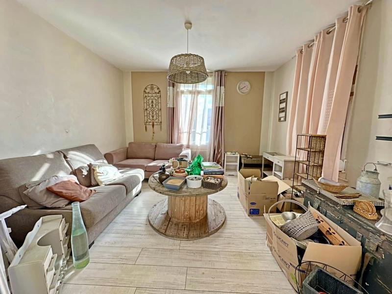 Maison - 96 m² - 3 pièces