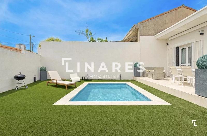 Maison - 90 m² - 5 pièces