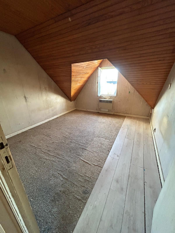 Maison - 102 m² - 5 pièces