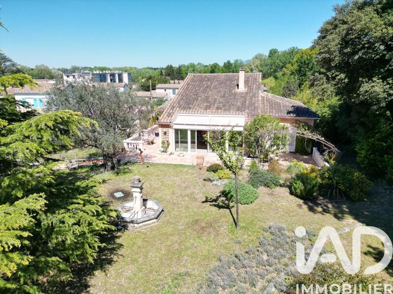 Maison - 170 m² - 5 pièces