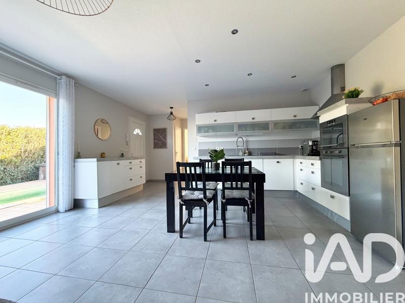 Maison - 92 m² - 4 pièces