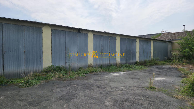 Parking / Garage - 230 m²