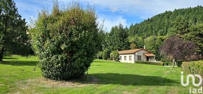 Maison - 137 m² - 6 pièces