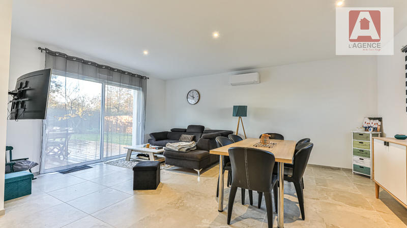 Maison - 99 m² - 4 pièces