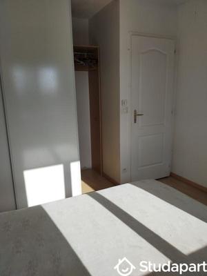 Chambre - 11 m² - 1 pièce