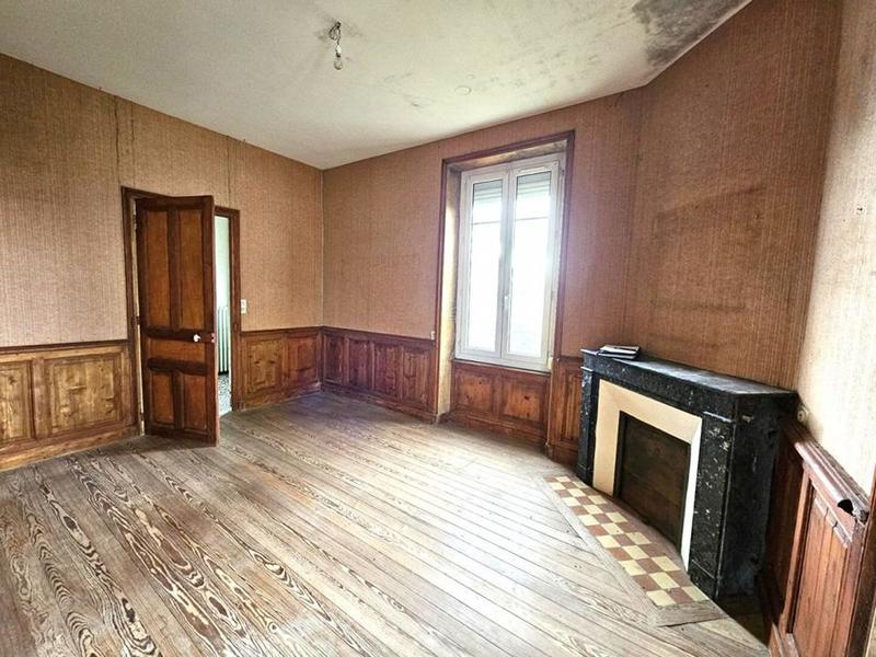 Demeure - 180 m² - 9 pièces