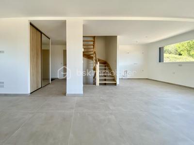 Maison - 154 m² - 5 pièces