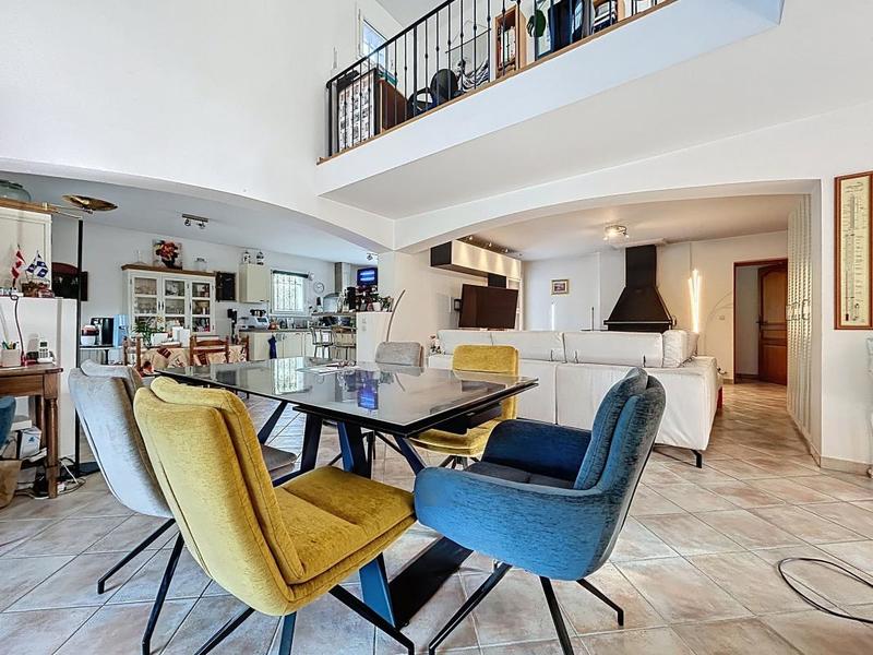 Maison - 168 m² - 5 pièces