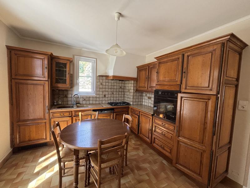Maison - 140 m² - 5 pièces