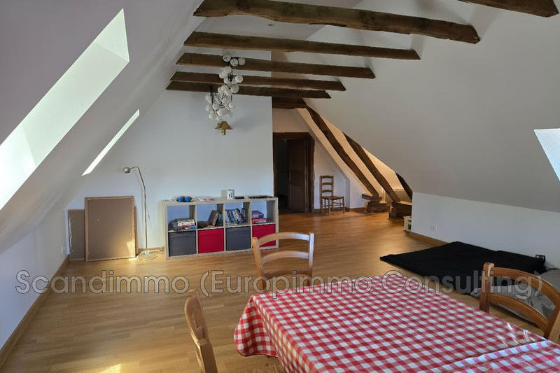 Maison - 212 m² - 8 pièces