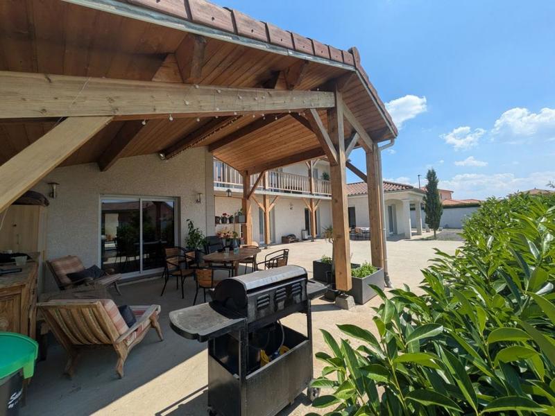 Maison - 200 m² - 6 pièces