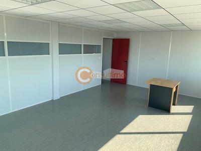 Bureau - 228 m²