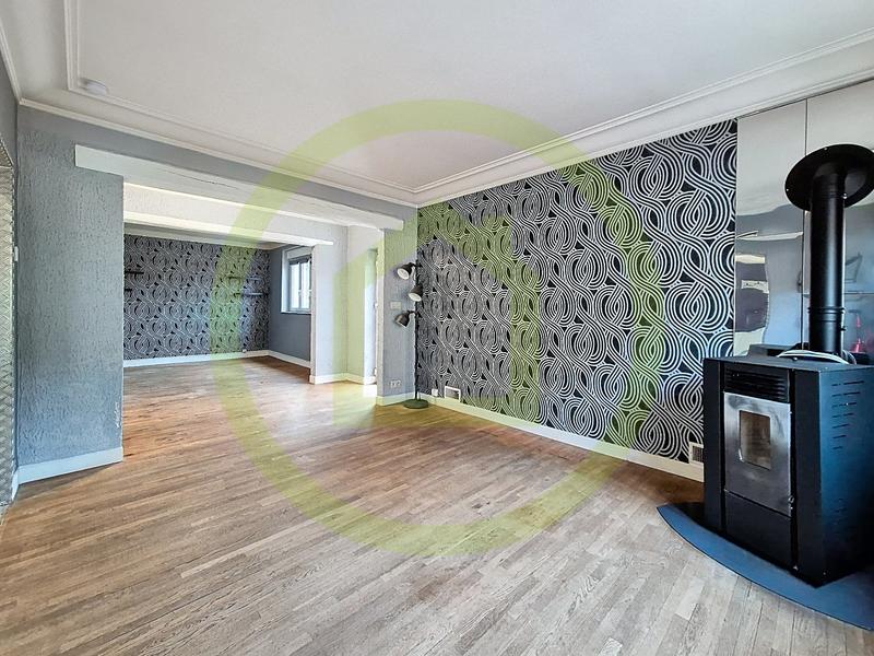 Maison - 111 m² - 7 pièces