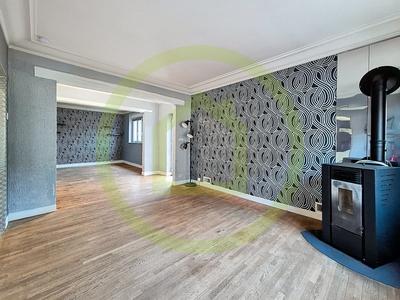 Maison - 111 m² - 7 pièces