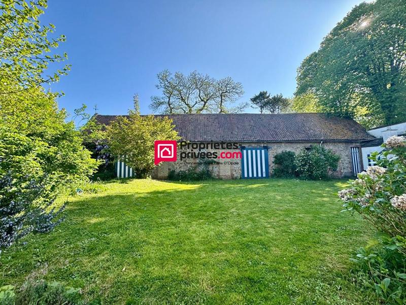 Maison - 271 m² - 10 pièces