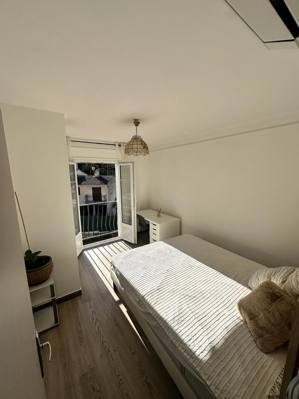 Appartement - 85 m² - 4 pièces