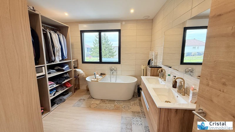 Maison contemporaine - 135 m² - 6 pièces