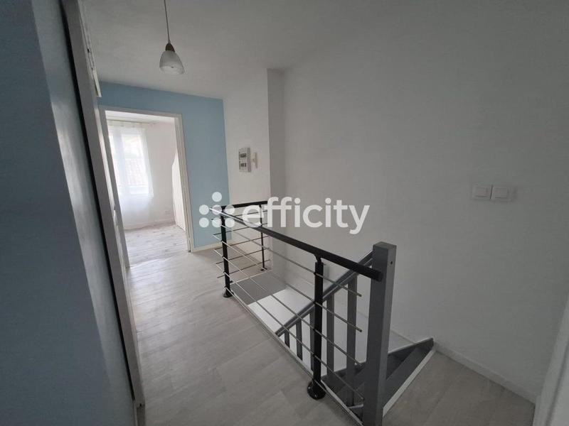 Maison - 121 m² - 6 pièces