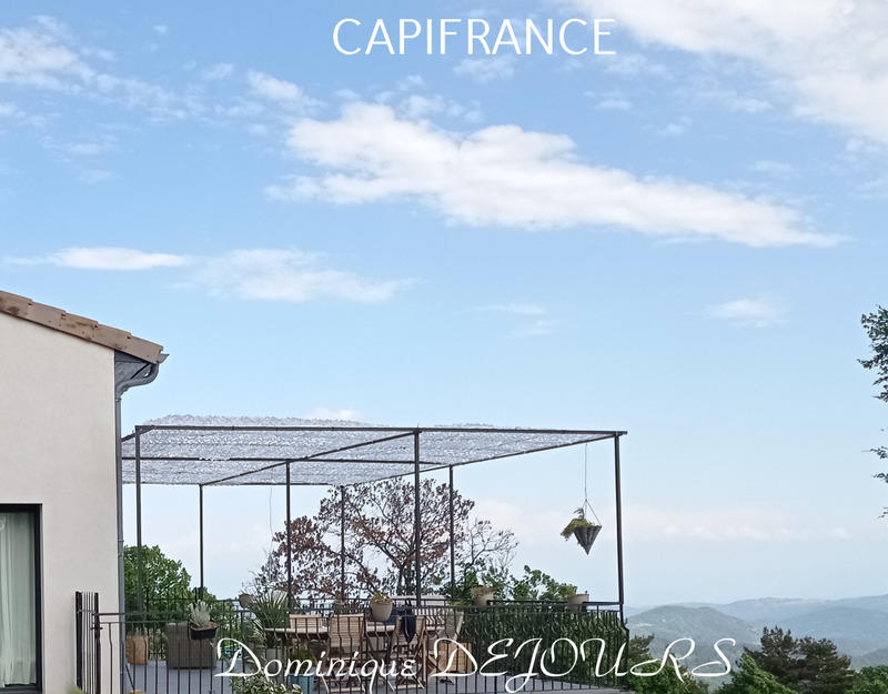 Maison - 184 m² - 7 pièces