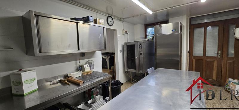 Fonds de commerce - Local commercial - 200 m²