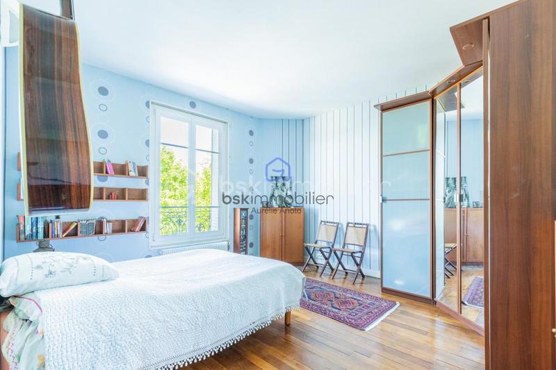 Maison - 297 m² - 10 pièces