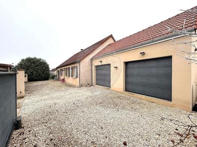 Maison - 120 m² - 7 pièces