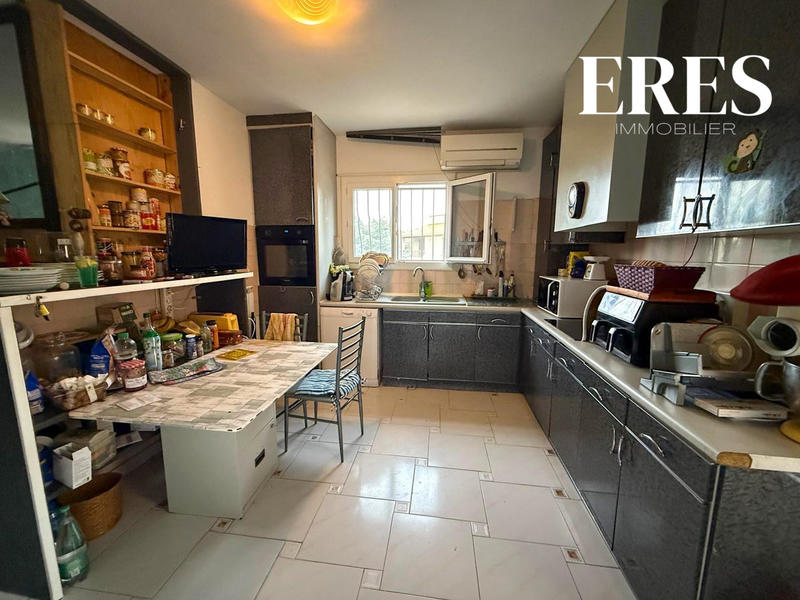 Maison ancienne - 250 m² - 7 pièces