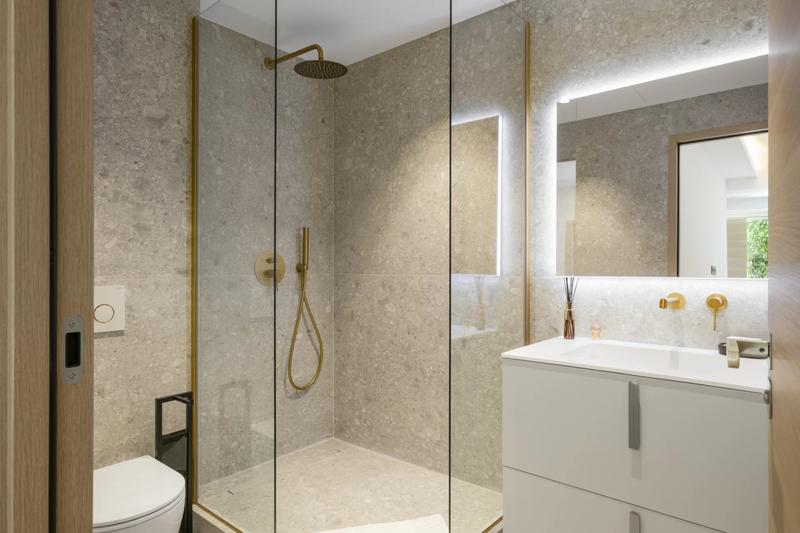 Appartement - 121 m² - 5 pièces