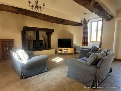 Maison - 217 m² - 8 pièces