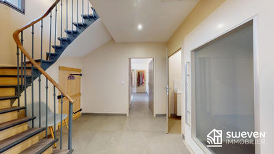 Villa - 255 m² - 7 pièces