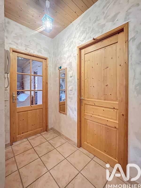 Maison - 300 m² - 21 pièces