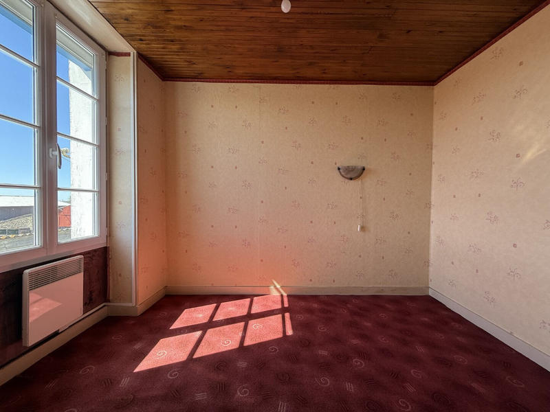 Maison - 94 m² - 5 pièces