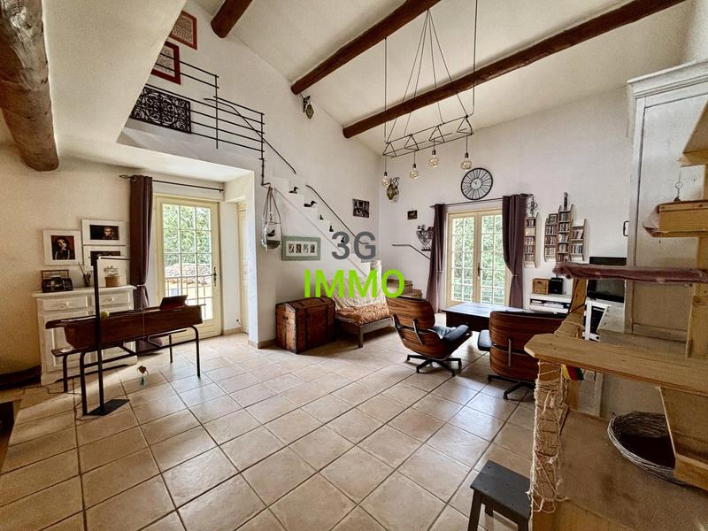 Villa - 134 m² - 6 pièces