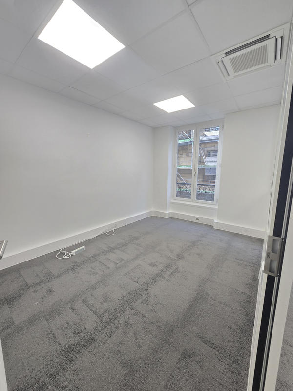 Local commercial - 127 m²