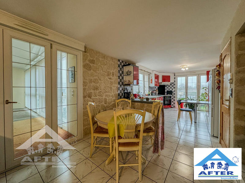 Maison - 346 m² - 8 pièces
