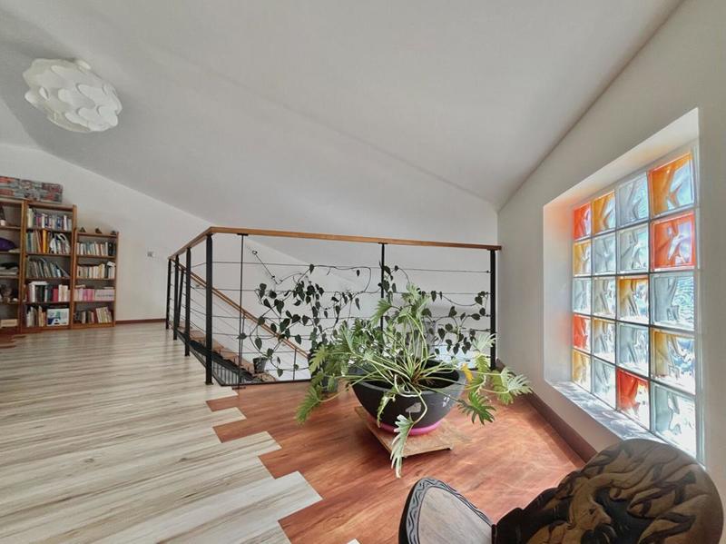 Villa - 220 m² - 5 pièces