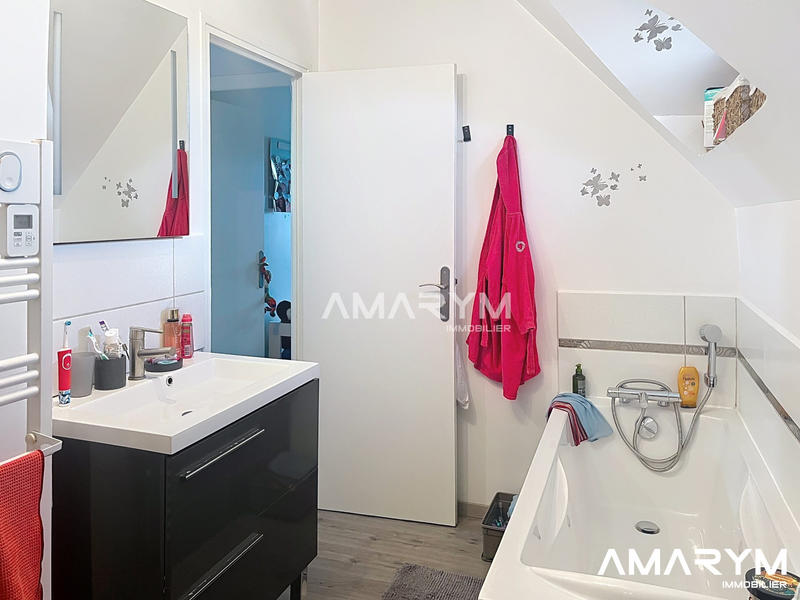 Maison - 109 m² - 4 pièces