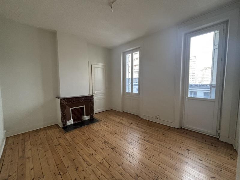 Appartement - 60 m² - 2 pièces