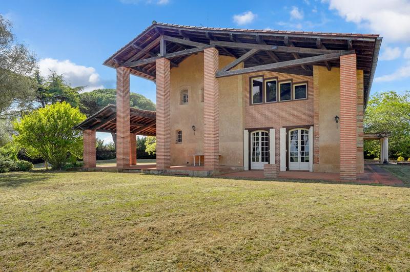 Ferme - 525 m² - 10 pièces