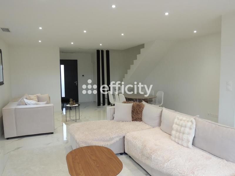 Maison - 128 m² - 4 pièces