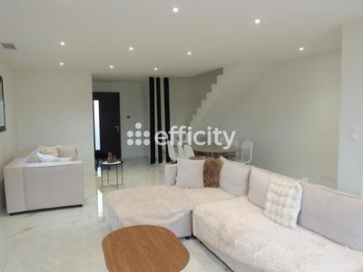 Maison - 128 m² - 4 pièces