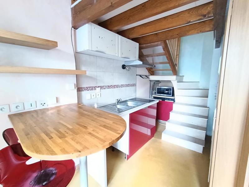 Maison - 232 m² - 7 pièces